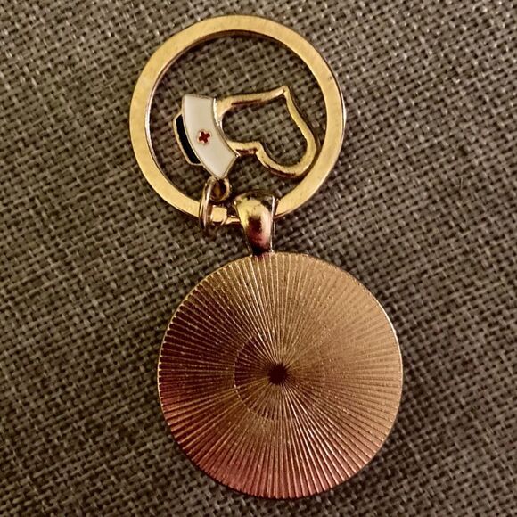 “It’s a Beautiful Day to Save Lives” Charm Keychain - Picture 4 of 6